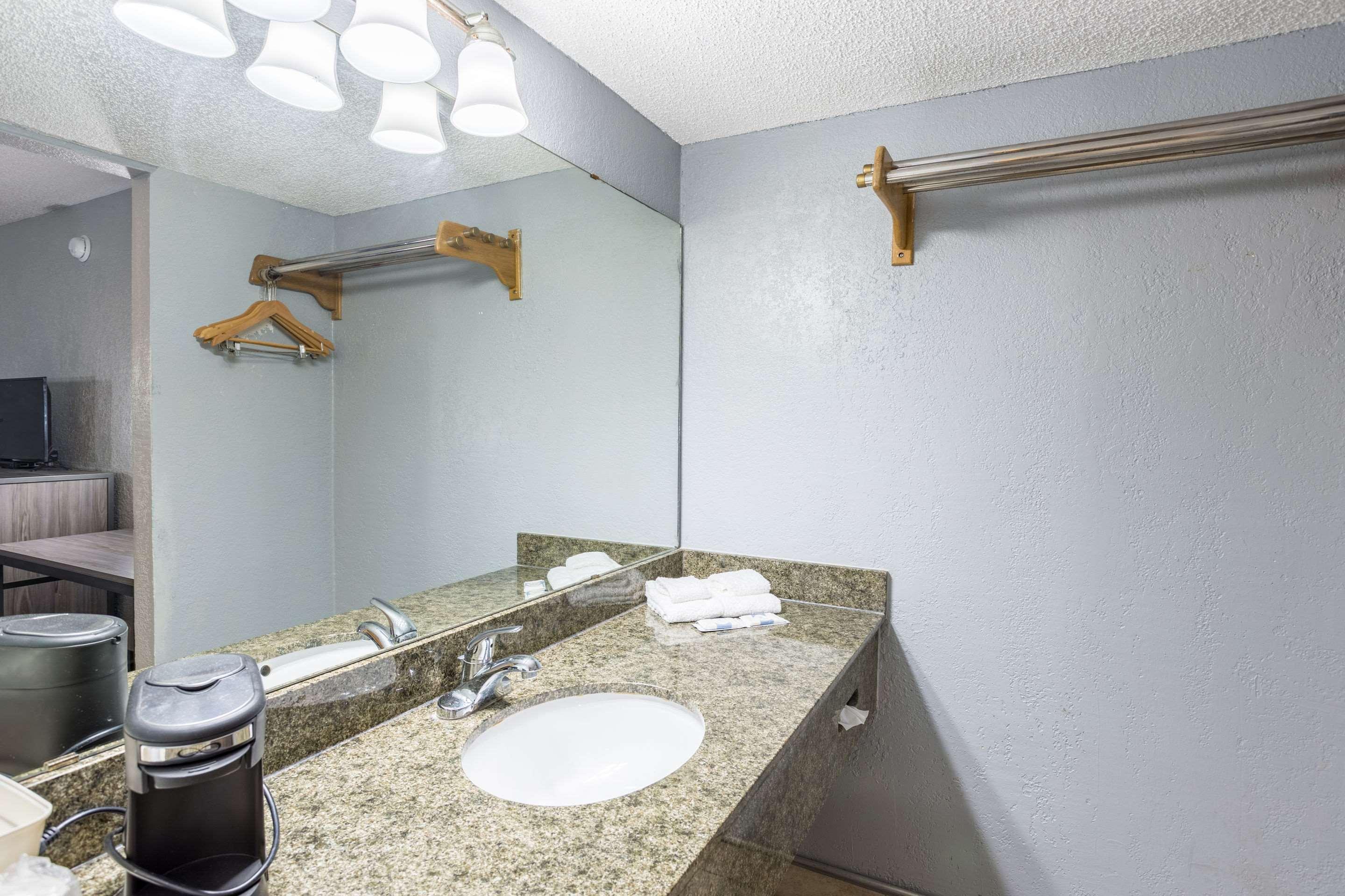 Econo Lodge Durant Dış mekan fotoğraf